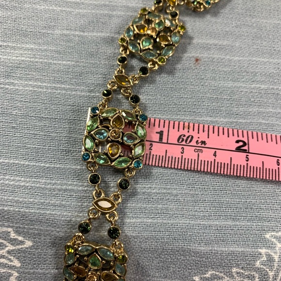 Monet bracelet gold tone, multi color faceted stones (1 missing) - Picture 5 of 15